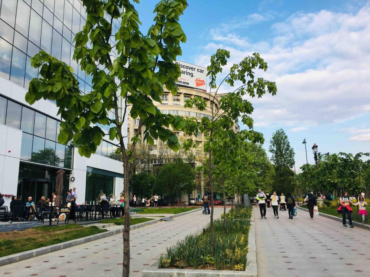 Center Unirii Square Private With View - Shared Amenities בוקרשט