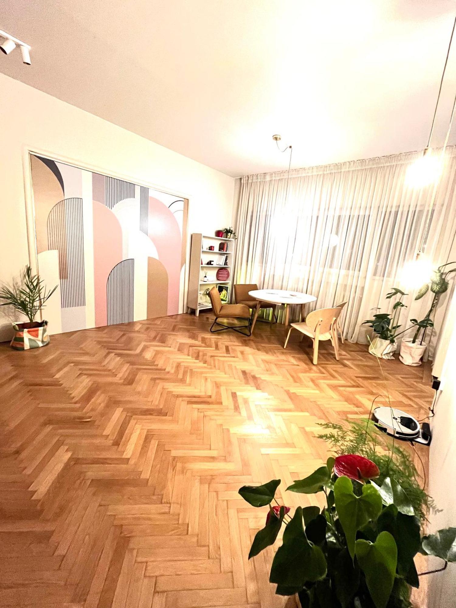 Center Unirii Square Private With View - Shared Amenities בית אירוח בוקרשט