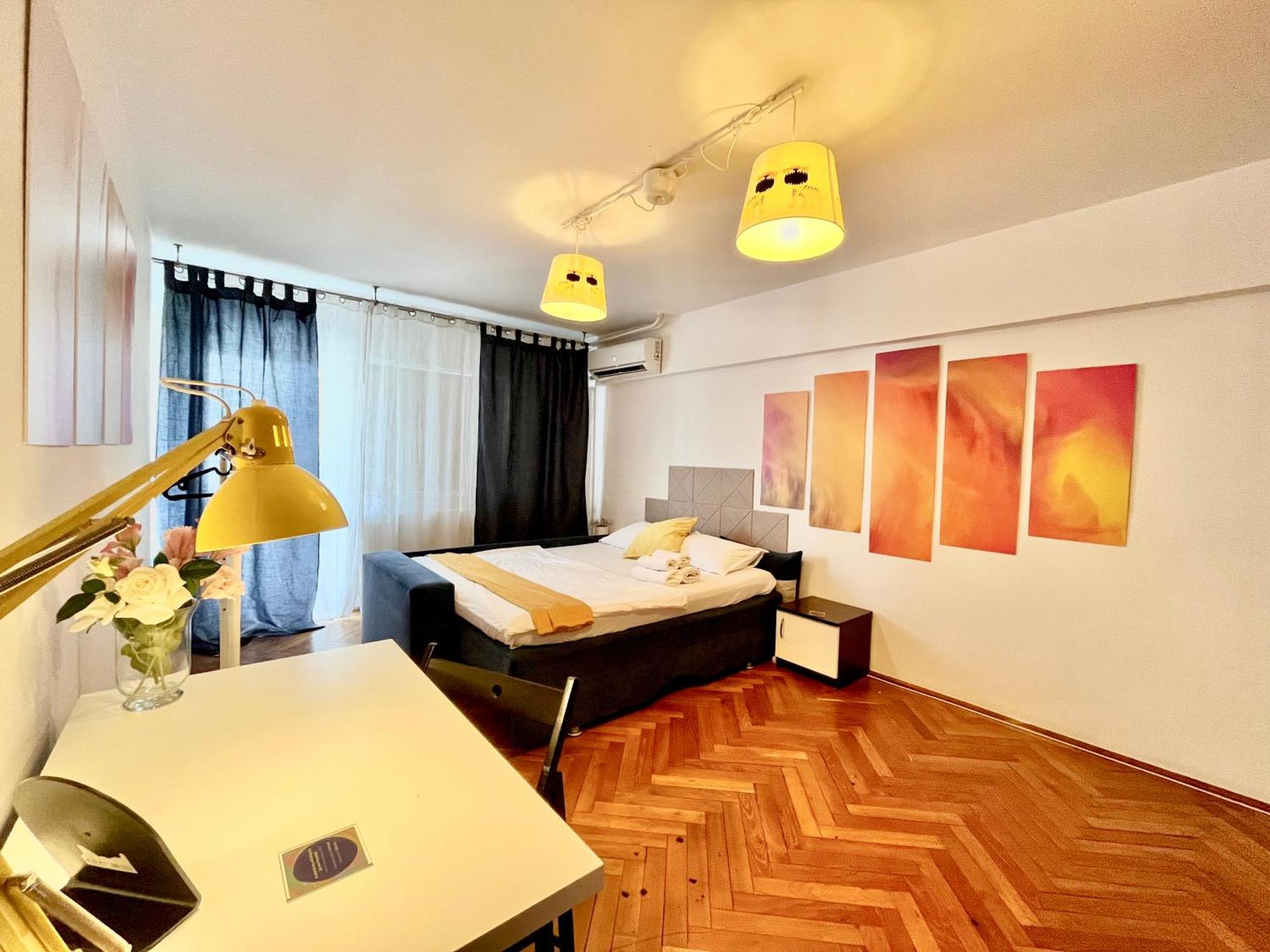 Center Unirii Square Private With View - Shared Amenities בית אירוח בוקרשט