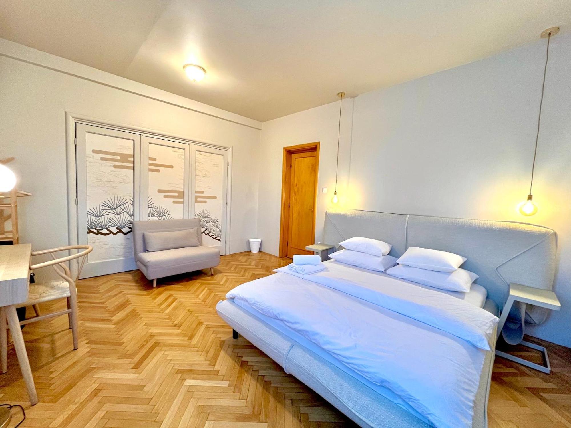 בית אירוח Center Unirii Square Private With View - Shared Amenities