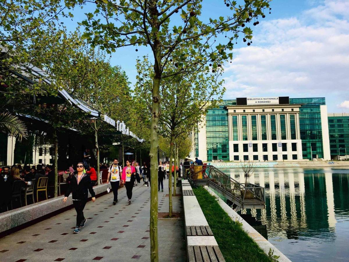 Center Unirii Square Private With View - Shared Amenities Privatunterkunft